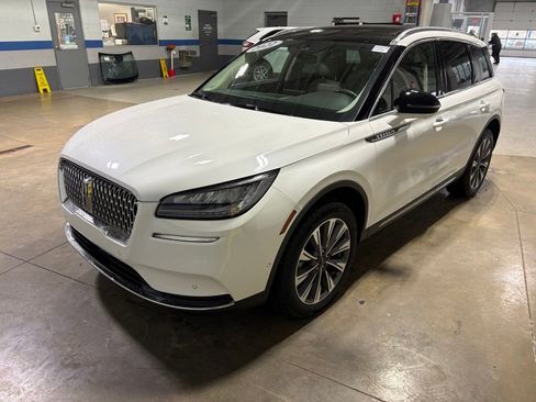 Used 2022 Lincoln Corsair Reserve w/ Equipment Group 201A image 6