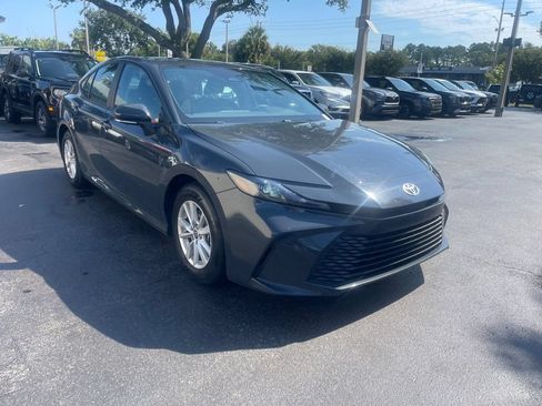 Used 2025 Toyota Camry LE FWD image 7