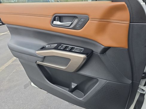 Certified 2023 Nissan Pathfinder Platinum image 26