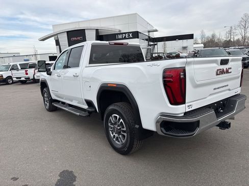 Used 2025 GMC Sierra 2500 SLT w/ LPO, GMC Protection Package image 3