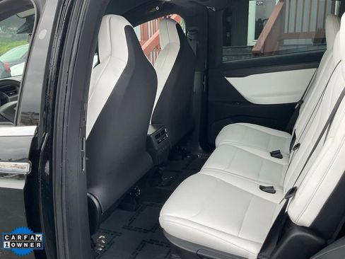 Used 2018 Tesla Model X 75D image 26