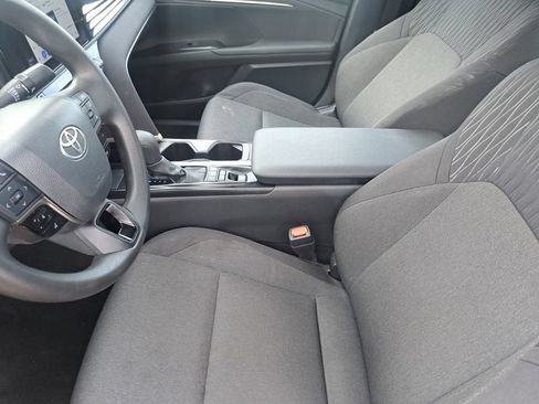 Used 2026 Toyota Camry LE FWD image 18