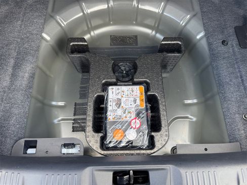 Used 2024 Ford Mustang GT Premium image 16