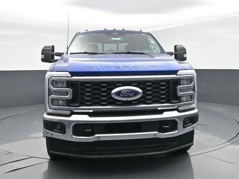 Used 2026 Ford F350 Lariat w/ Lariat Ultimate Package AWD/4WD image 3