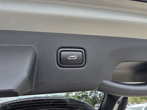 New 2026 Kia Sportage SX FWD image 11