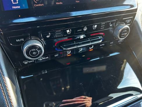 Used 2021 Jeep Grand Cherokee L Summit image 22