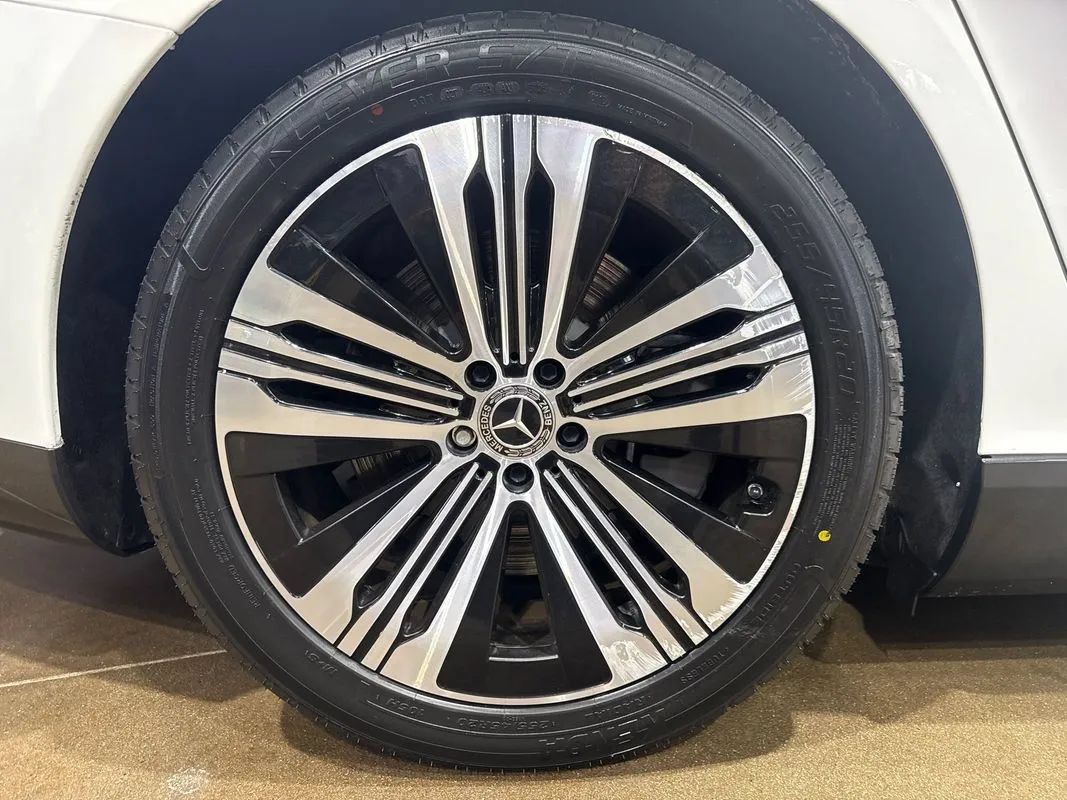 Used 2022 Mercedes-Benz EQS 450+ Sedan image 53