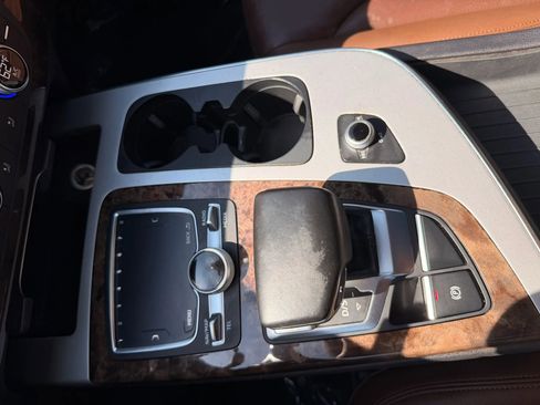 Used 2017 Audi Q7 2.0T Premium Plus w/ Premium Plus Package AWD/4WD image 50