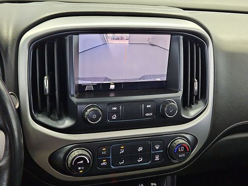 Used 2019 GMC Canyon SLE w/ Driver Alert Package AWD/4WD image 18