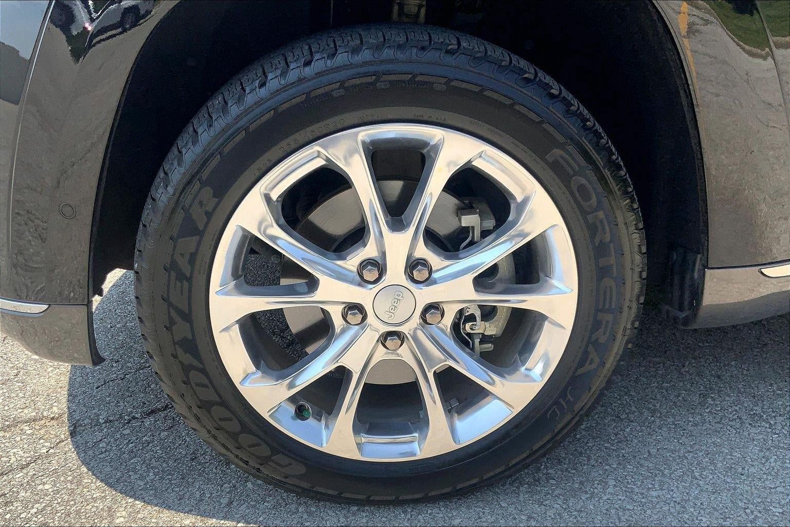 Used 2021 Jeep Grand Cherokee Summit AWD/4WD image 9
