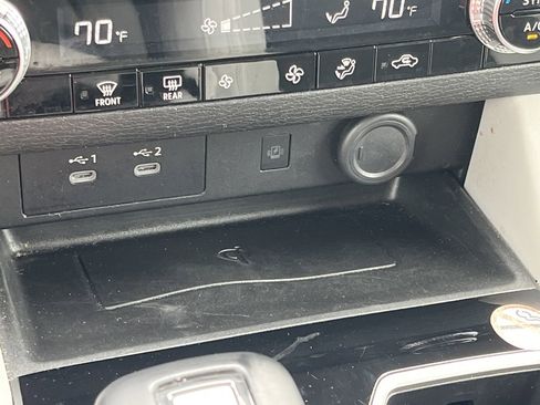Used 2025 Mitsubishi Outlander SE FWD image 6