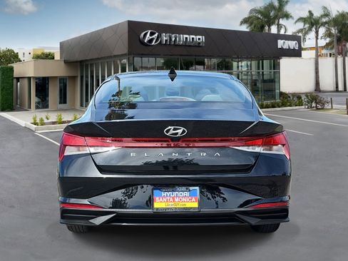 Certified 2023 Hyundai Elantra SEL image 4