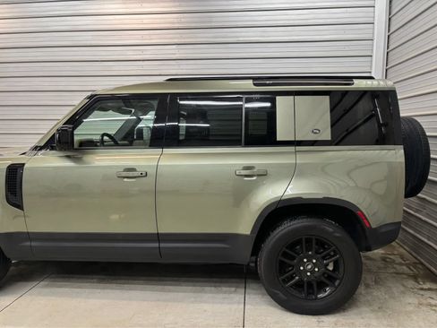 Used 2022 Land Rover Defender 110 S AWD/4WD image 5