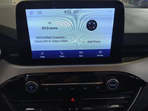 Used 2020 Ford Escape SE AWD/4WD image 25