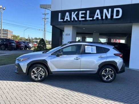 Certified 2025 Subaru Crosstrek 2.0i Premium image 3