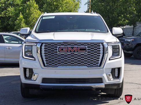 Used 2024 GMC Yukon XL Denali w/ Advanced Technology Package AWD/4WD image 18