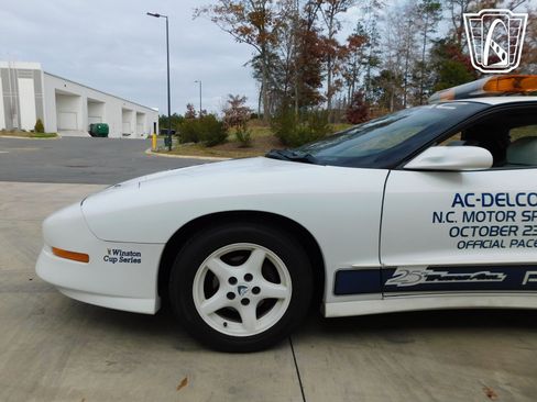 Used 1994 Pontiac Firebird Coupe RWD image 10
