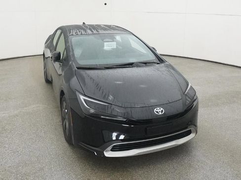 New 2026 Toyota Prius SE image 40