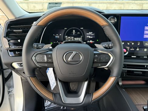 New 2026 Lexus RX 350 RX 350h Luxury image 20