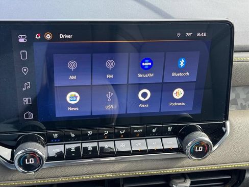 Used 2023 Chevrolet Colorado ZR2 w/ ZR2 Convenience Package III AWD/4WD image 23
