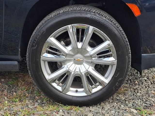 Used 2021 Chevrolet Tahoe High Country w/ Premium Package AWD/4WD image 28