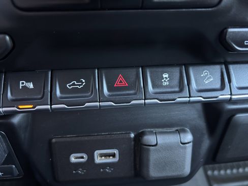 Used 2023 GMC Sierra 3500 SLE w/ SLE Convenience Package image 26