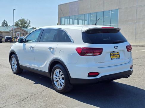Used 2020 Kia Sorento LX AWD/4WD image 4