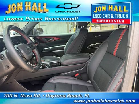 Used 2025 Chevrolet Traverse RS AWD/4WD image 19