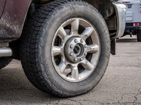 Used 2011 Ford F250 Lariat w/ Lariat Interior Pkg image 9