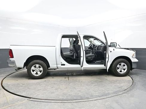 Used 2022 RAM 1500 Classic SLT w/ Electronics Group image 45