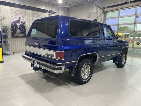 Used 1989 Chevrolet Blazer 4WD image 9