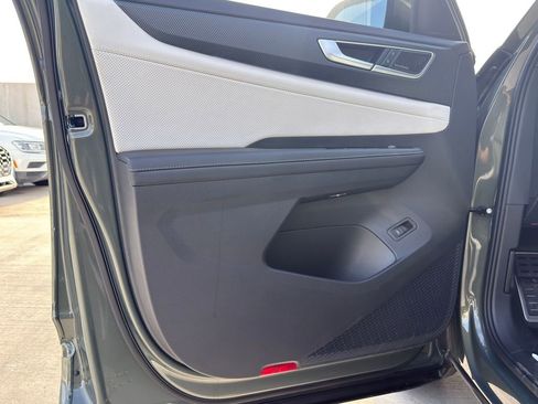 New 2026 Volkswagen Atlas Cross Sport SEL Premium R-Line image 13