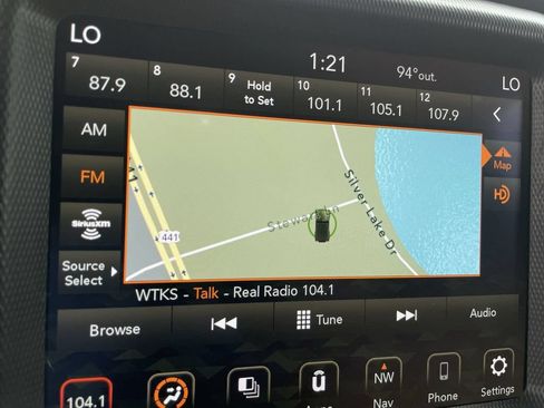 Used 2020 Jeep Wrangler Unlimited Sahara AWD/4WD image 24