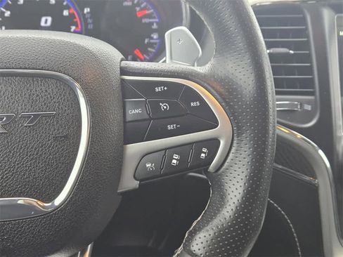 Used 2018 Jeep Grand Cherokee SRT image 11