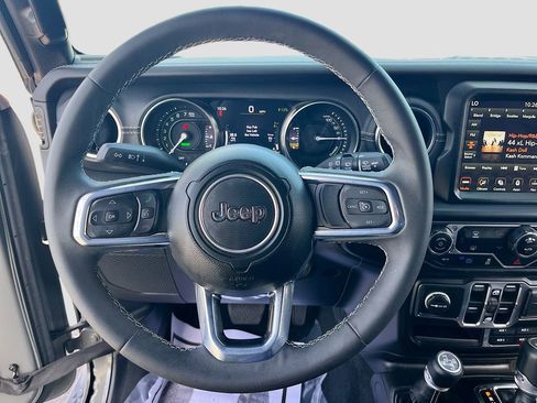 Certified 2023 Jeep Wrangler Unlimited Sahara image 11