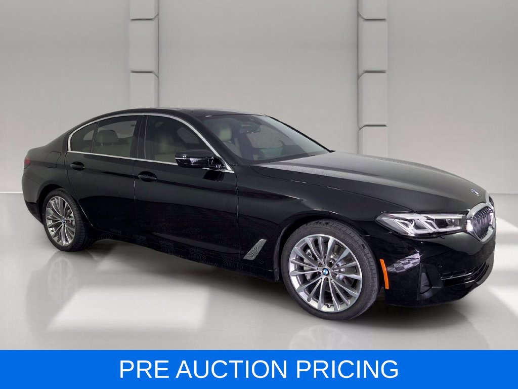 Used 2023 BMW 530i w/ Convenience Package RWD image 2