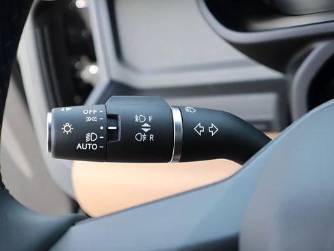 New 2026 Land Rover Defender 110 S AWD/4WD image 34