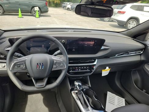 New 2025 Buick Envista Avenir image 28