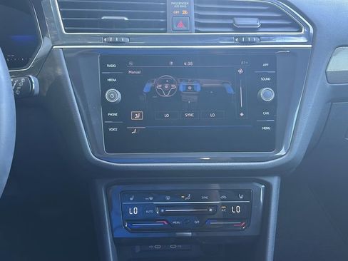 Used 2023 Volkswagen Tiguan SE FWD image 18