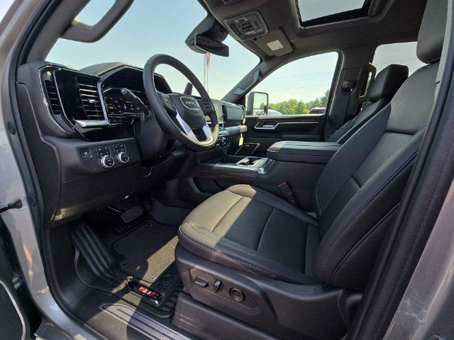 Used 2025 GMC Sierra 2500 SLT w/ SLT Premium Package AWD/4WD image 10