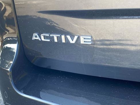 Used 2025 Ford Expedition Active AWD/4WD image 6