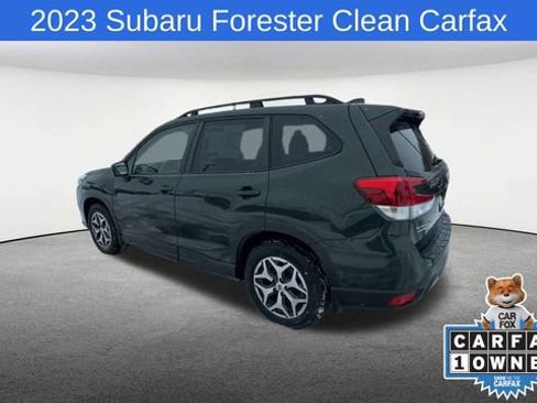 Used 2023 Subaru Forester Premium image 7