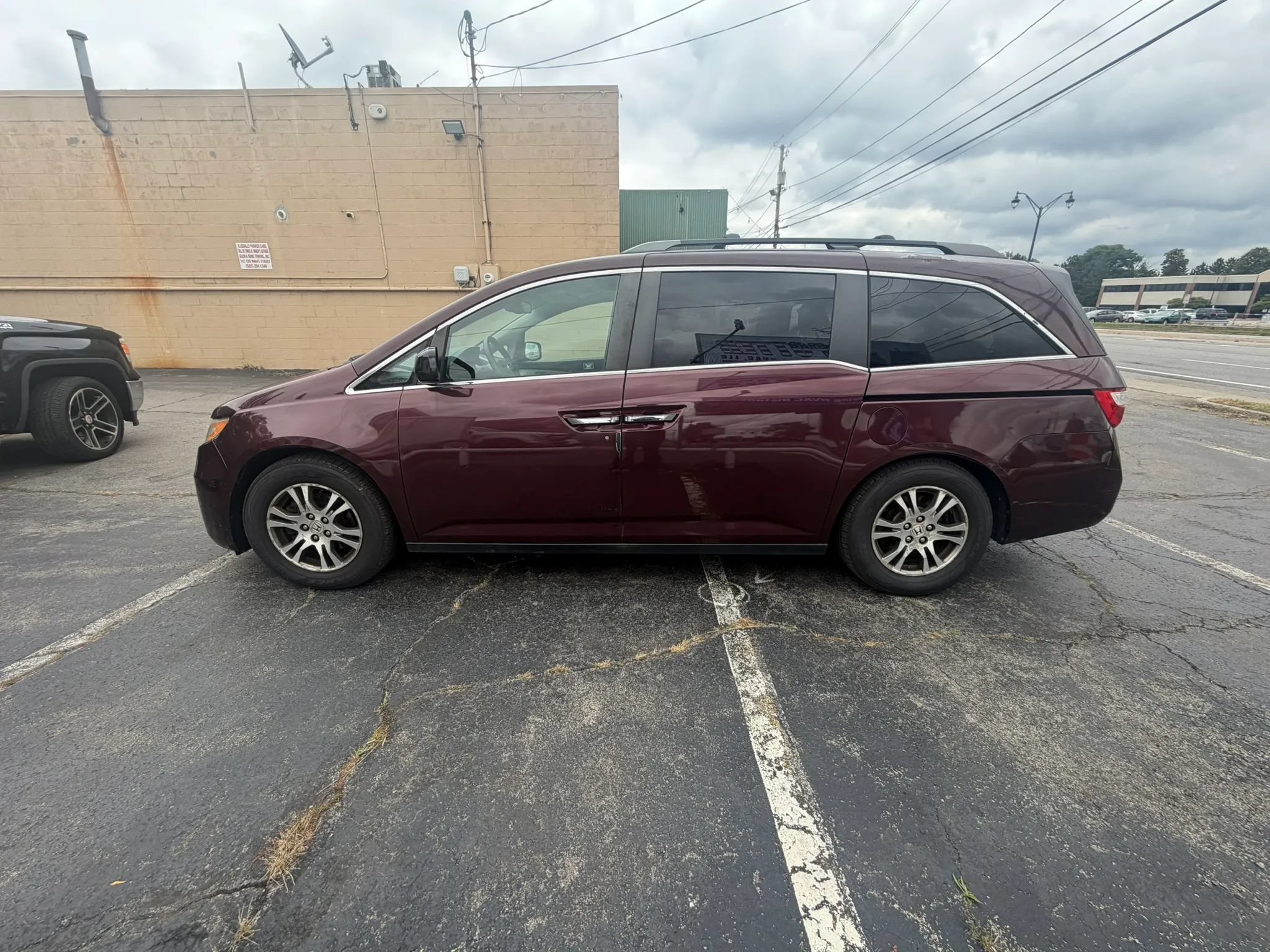 Used 2012 Honda Odyssey EX-L image 2