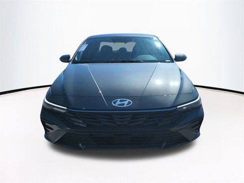 New 2026 Hyundai Elantra Limited image 3