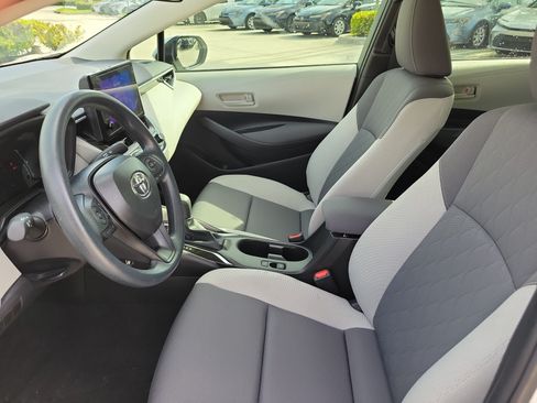 Used 2026 Toyota Corolla LE FWD image 23