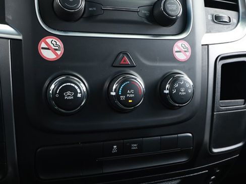 Used 2024 RAM 1500 Classic SLT AWD/4WD image 20