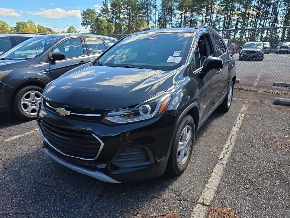 Used 2020 Chevrolet Trax LT w/ LT Convenience Package FWD image 5