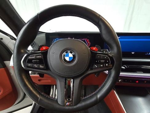 Used 2023 BMW XM AWD/4WD image 3