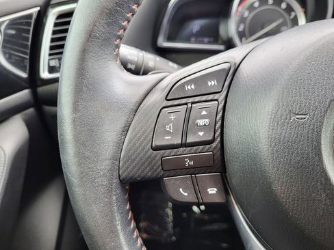Used 2014 MAZDA MAZDA3 s Grand Touring FWD image 17