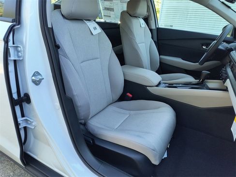 New 2025 Honda Accord LX image 11